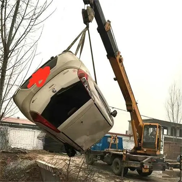 三乡镇随时待命，吊车24小时道路救援服务全解析