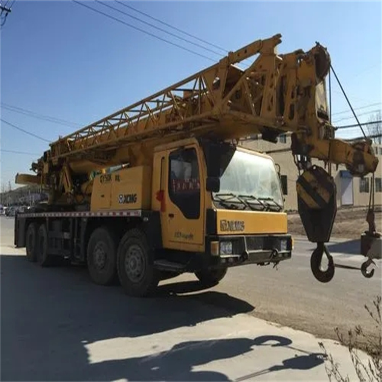 三乡镇哪里有专业吊车出租